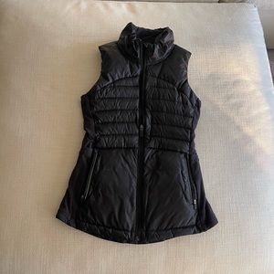 Perfect condition Lululemon black puffer vest size 4
